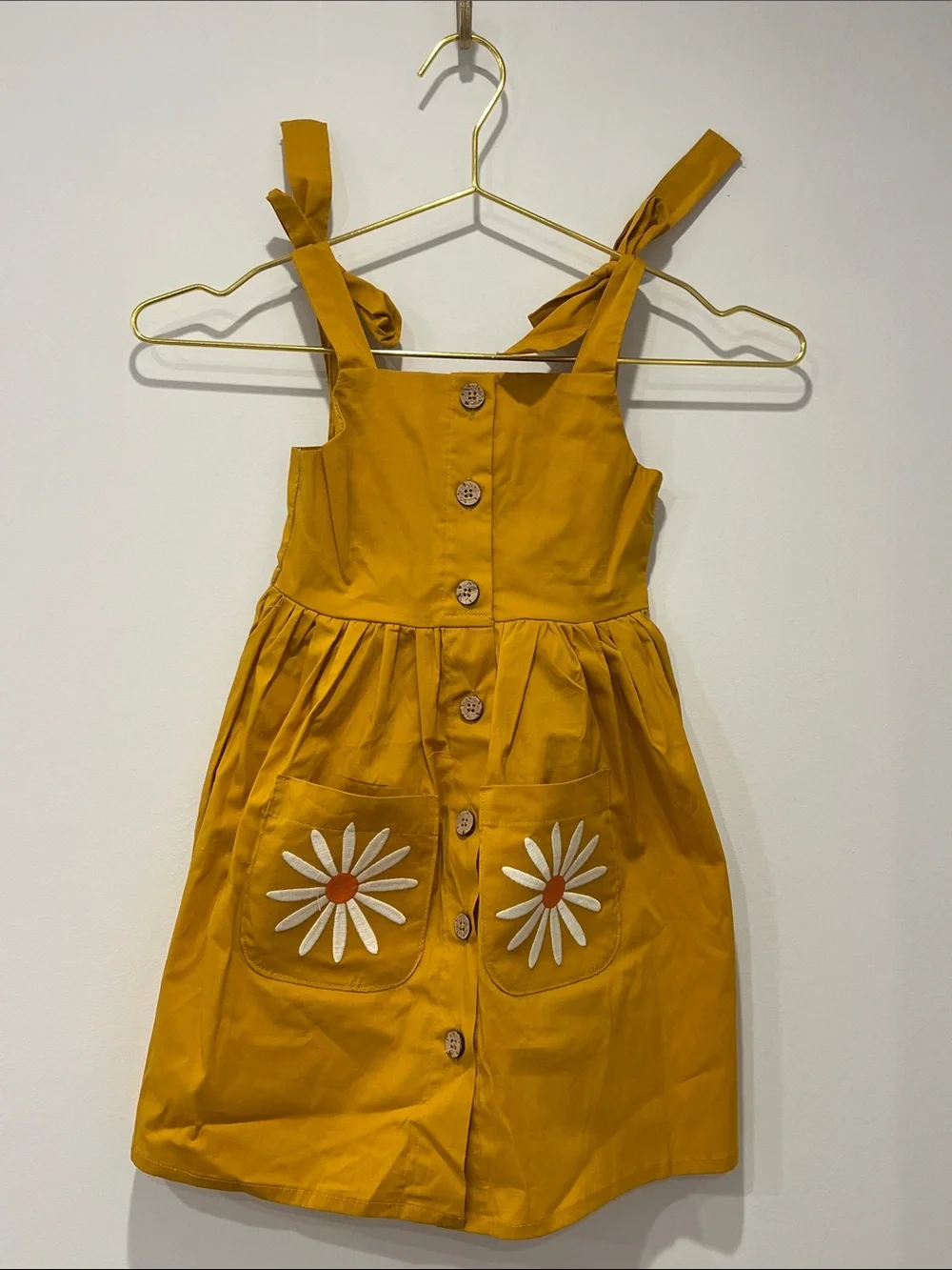 Girls dress